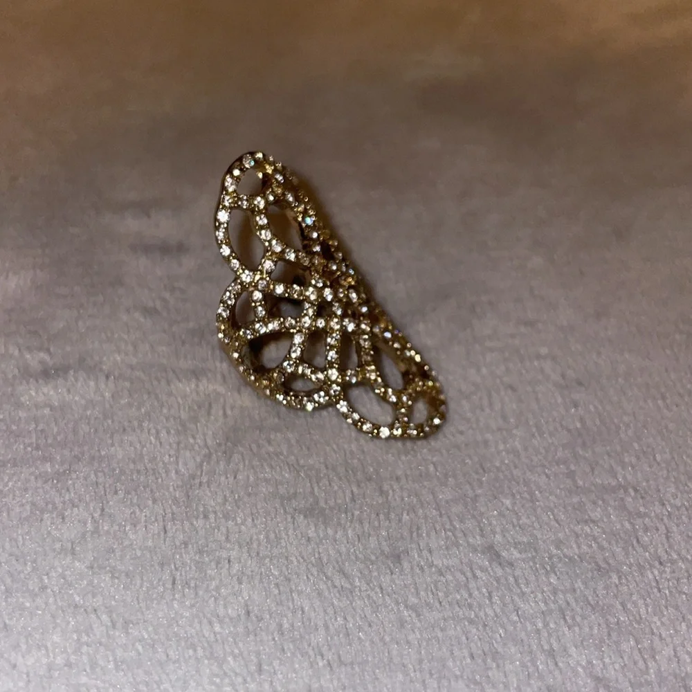 Ring - Picture 2 of 4